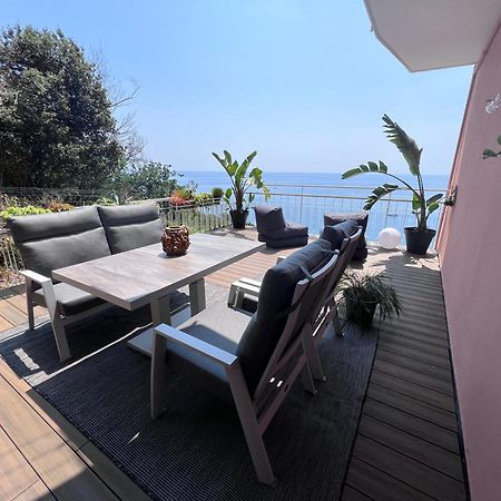 Silenzio E Relax Fronte Mare A Varazze Eksteriør billede